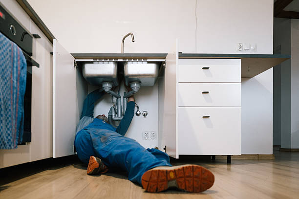 Professional Leak Detection technician working in Cumberland, OH